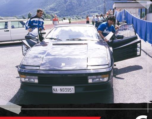 Una Ferrari Nera per Maradona il Pibe de oro.