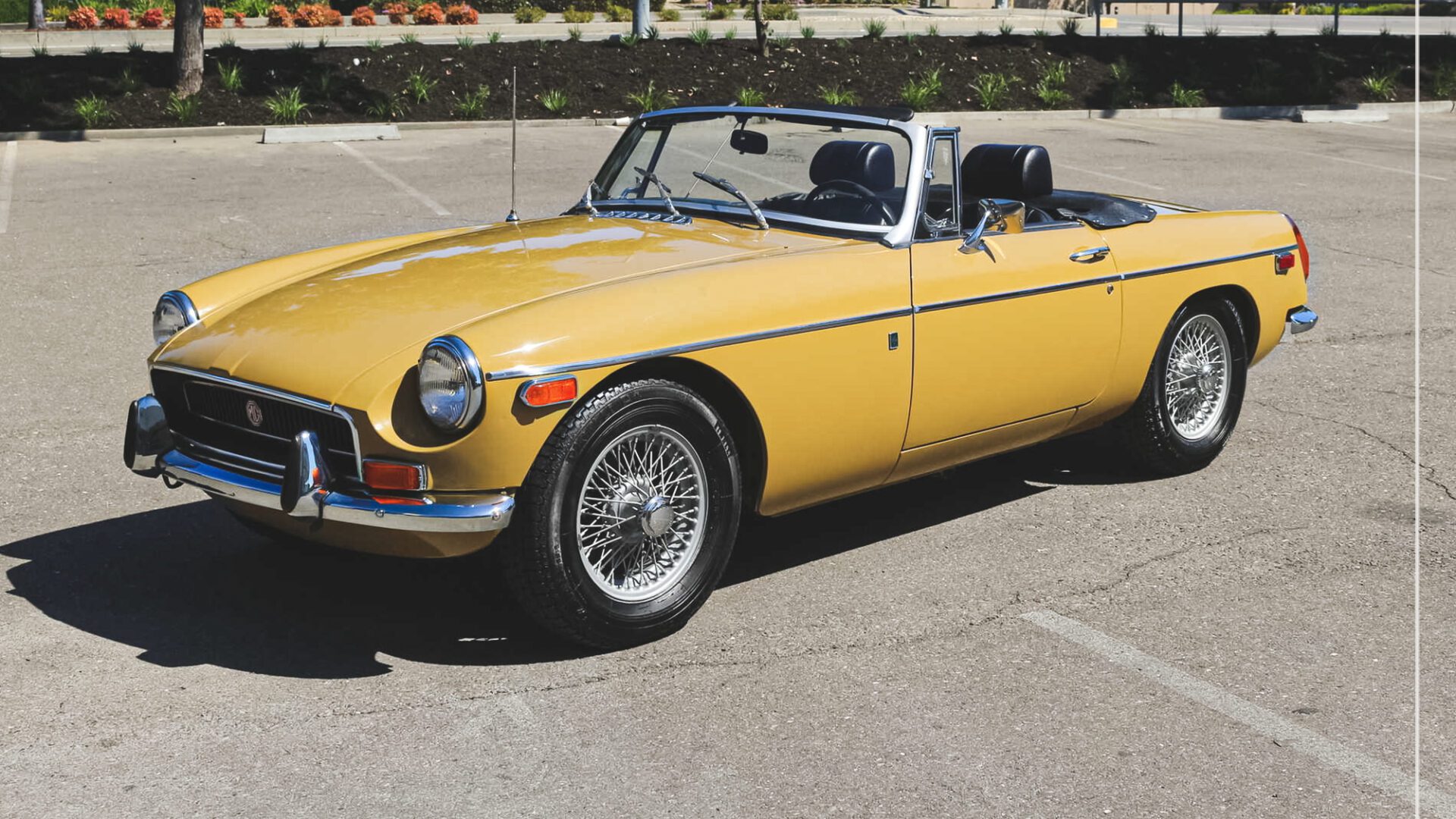 MG B, brillante spider sessantenne