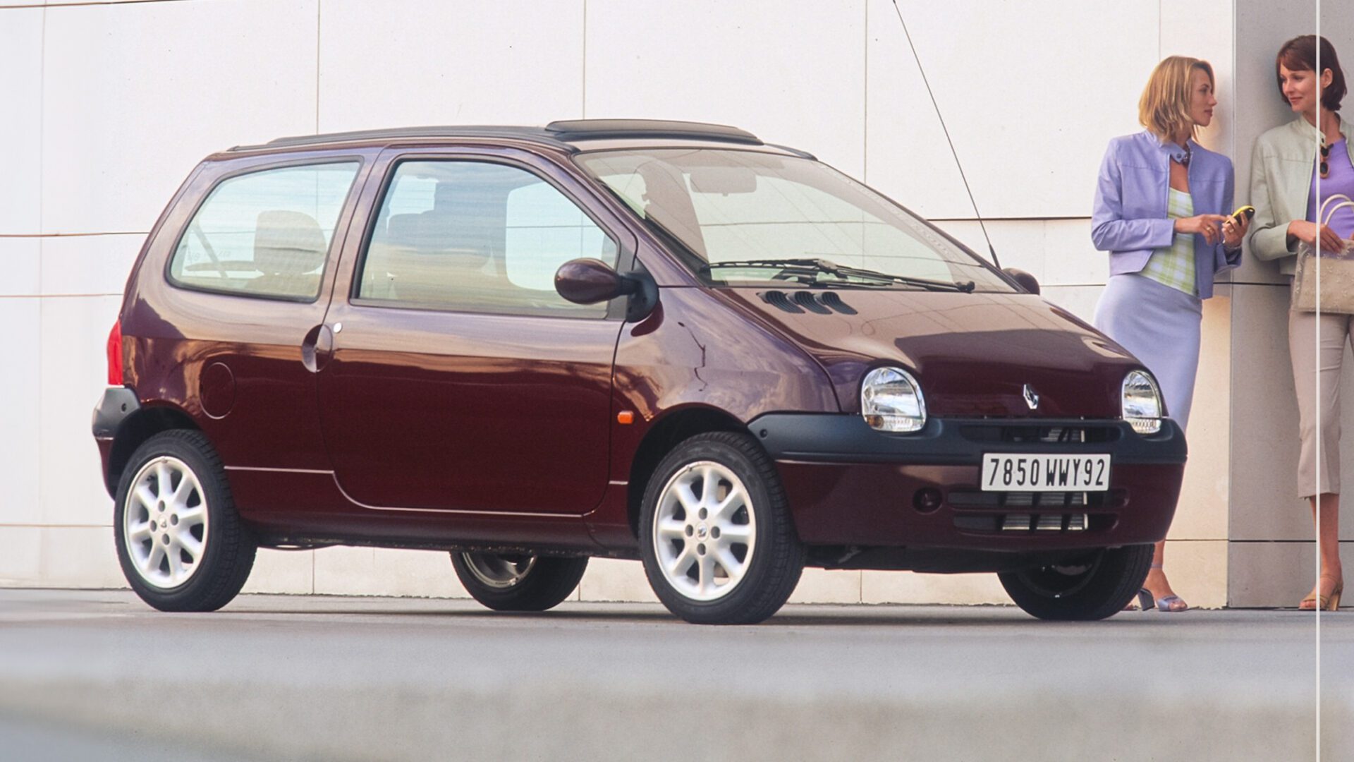 La Renault Twingo festeggia 30 anni