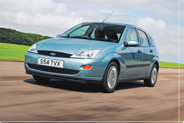 Ford Focus, nozze d’argento per la berlina dell’ovale blu