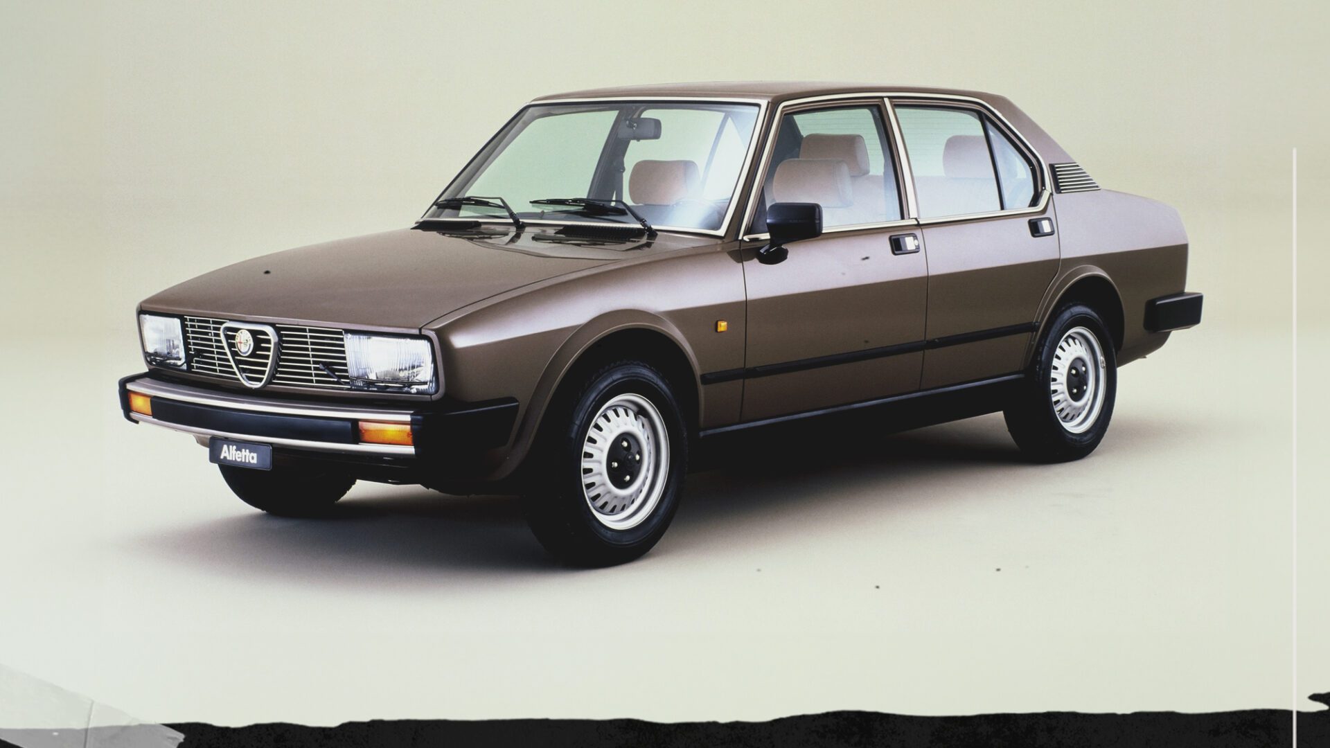 Alfa Romeo Alfetta terza serie, eleganza sportiva