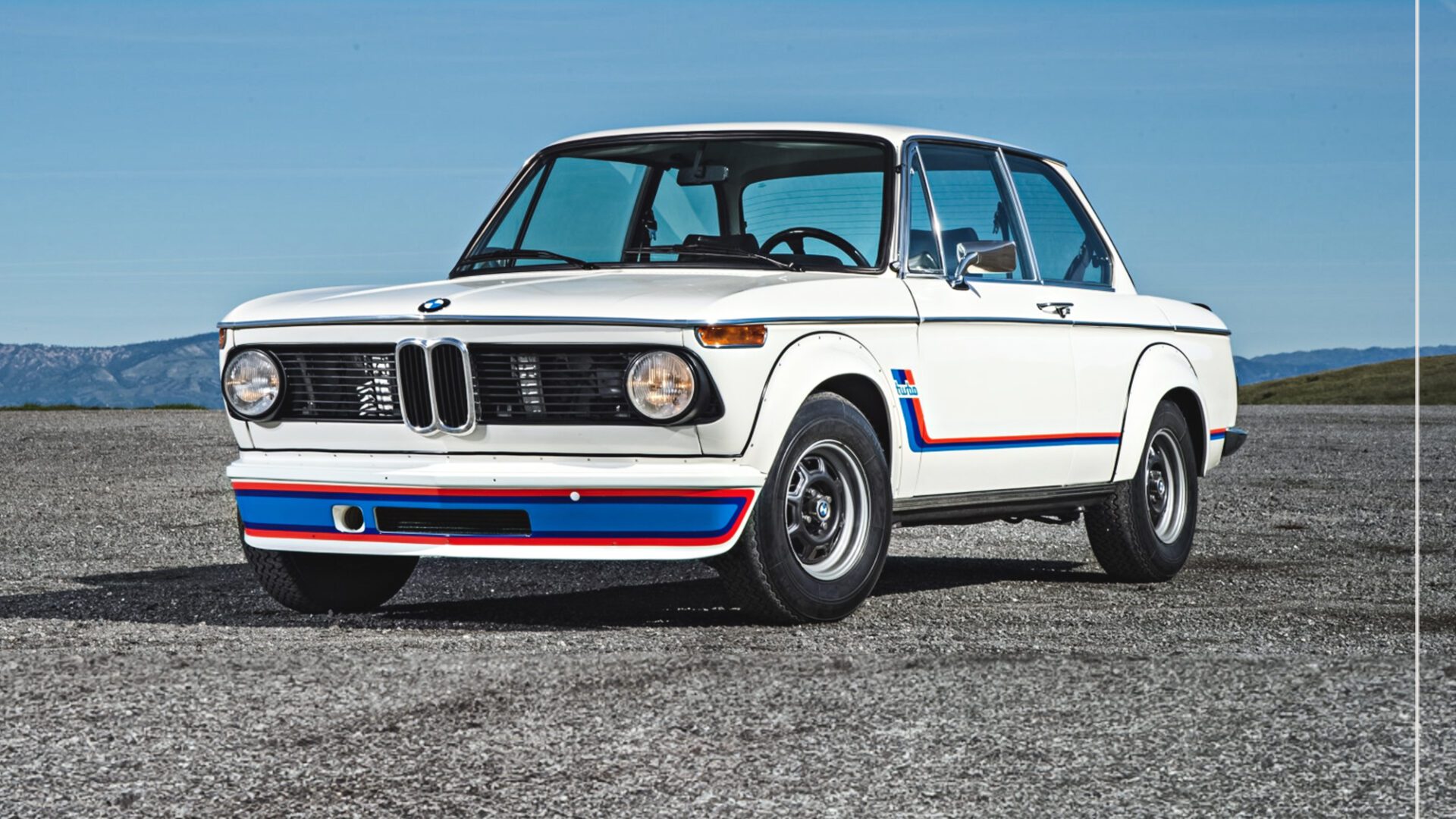 Bmw 2002 Turbo, la prima auto con turbocompressore di serie
