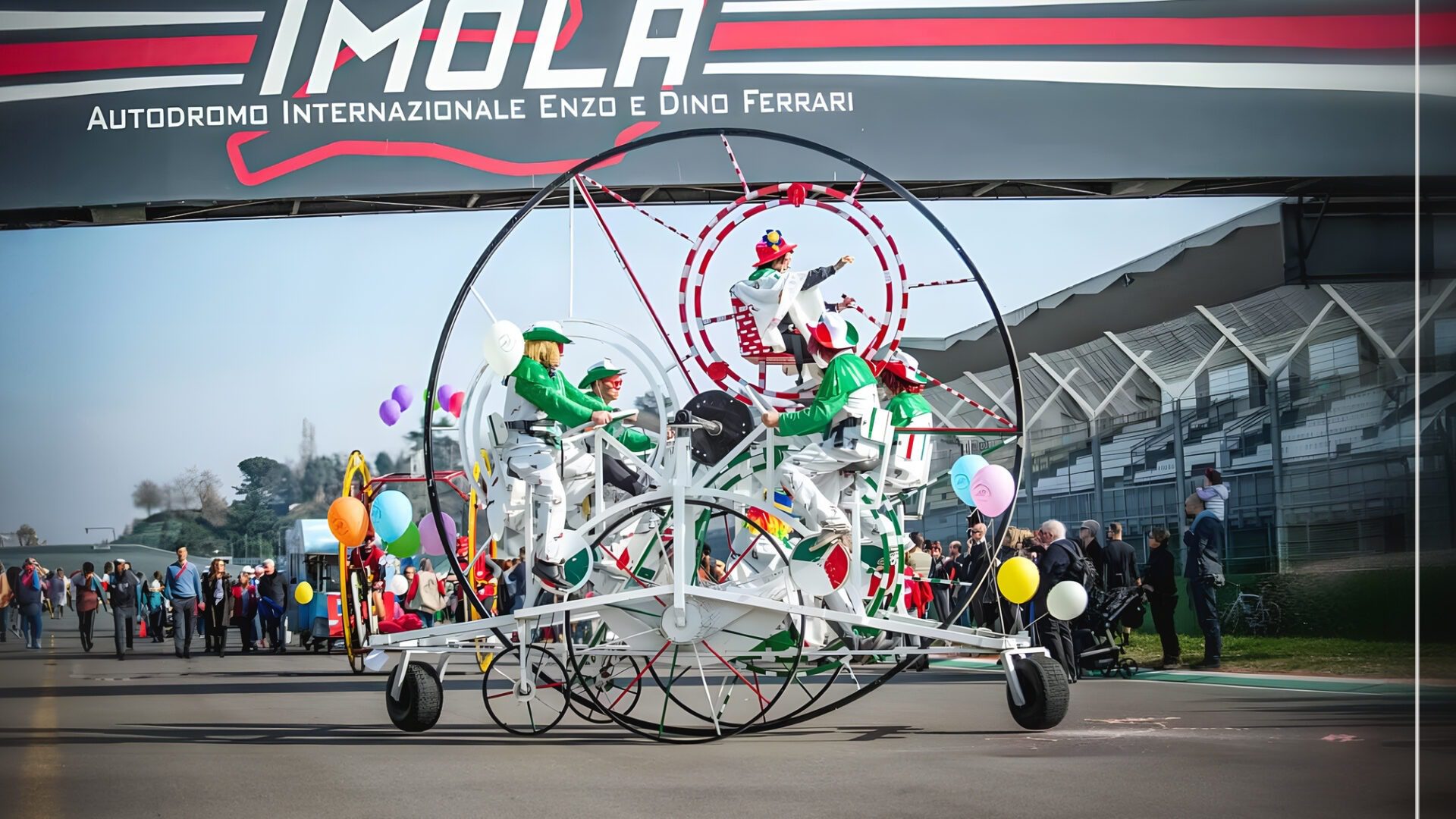 Carnevale, unico quello dei Fantaveicoli di Imola 